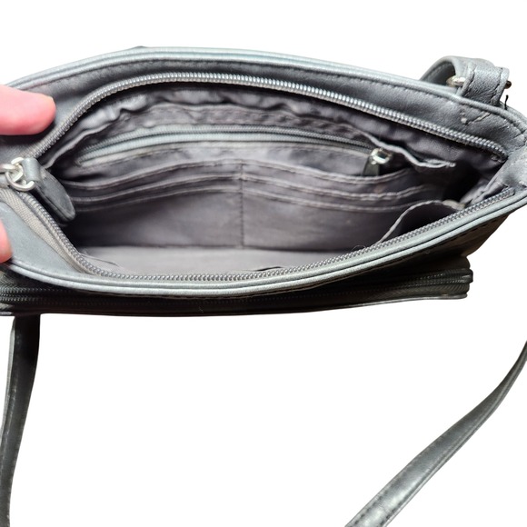 Gray Faux Leather Small Crossbody Purse Bag Multiple Pockets Travel Minimalist - Picture 6 of 12